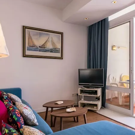 Lovelystay - Two Bedroom Duplex At Marina * Βιλαμούρα