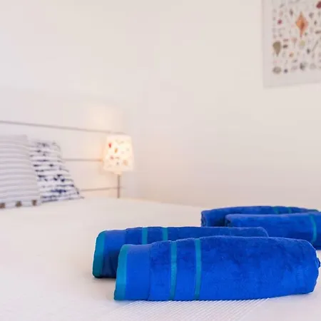 Lovelystay - Two Bedroom Duplex At Marina Βιλαμούρα